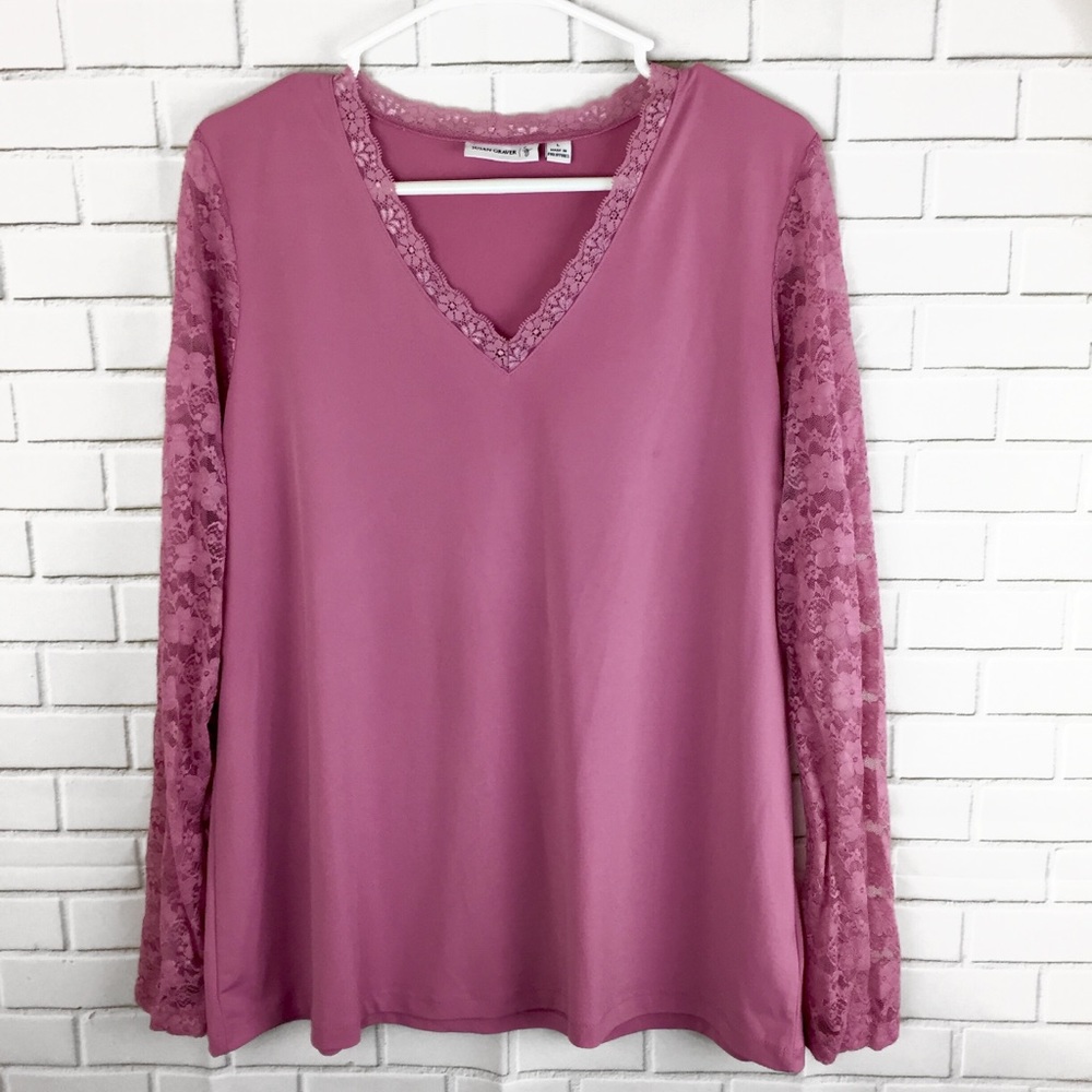 Susan Graver lace sleeved shirt✨